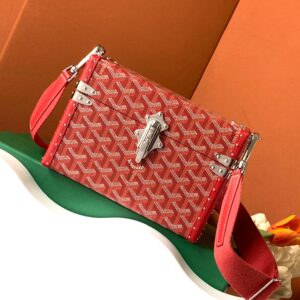 CASSETTE HARD CASE   Size: 21*15*6.5cm can easily put down PRO MAX ❣️ Search code 8821