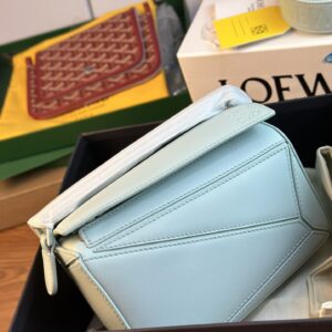 Delivery shot. Original leather geometry package ✈️